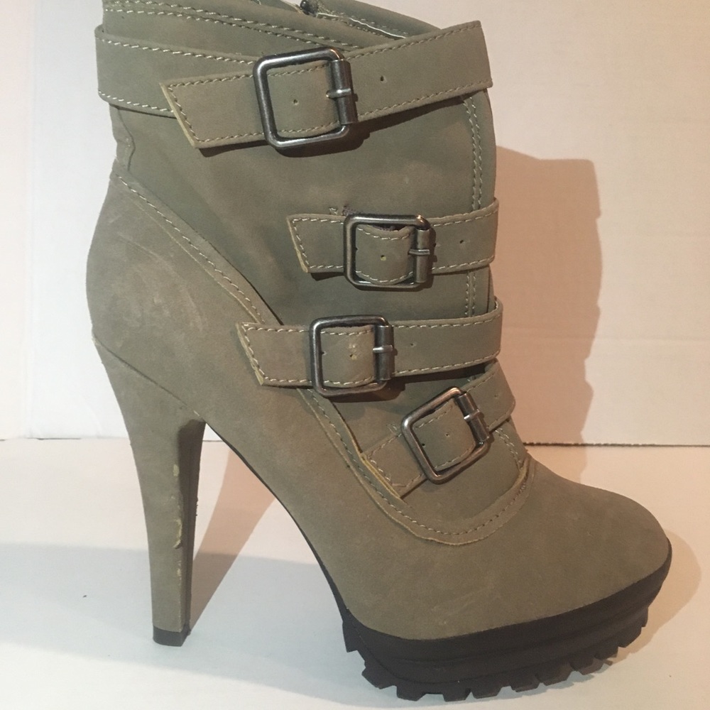 Anne Michelle Synthetic Leather Heeled Boot Size 8